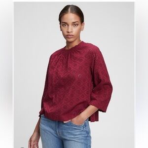 NWT GAP eyelet burgundy top three-quarter sleeve